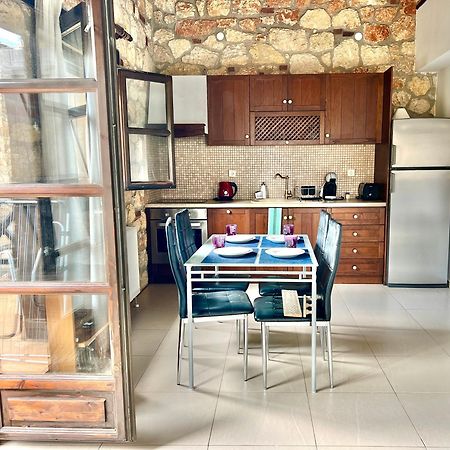 사코우디아 Boutique Stone House 게스트하우스 외부 사진